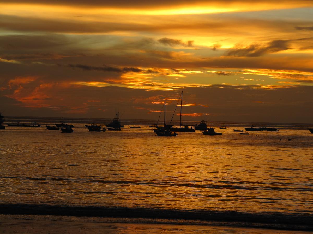 Coco Beach Home Buitenkant foto